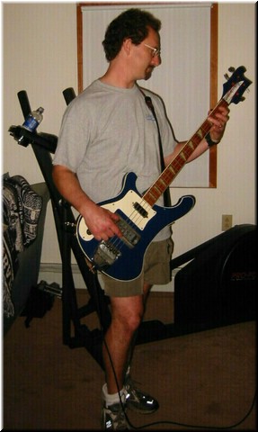 2002dan-bass.JPG