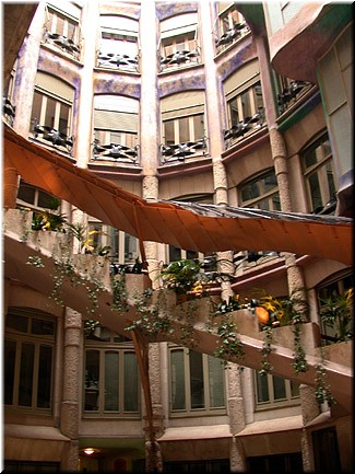 There are actually 3 courtyards in this building - this is the one with the main lobby at the bottom of it.