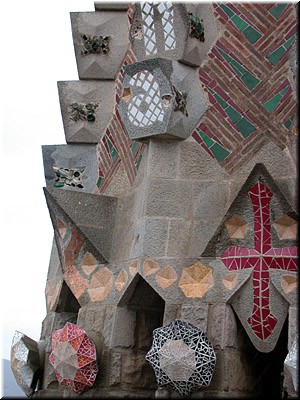 Really closeup view of the mosaics on the spires. There's the bottom of the 