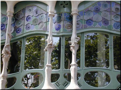 Casa Battlo windows again