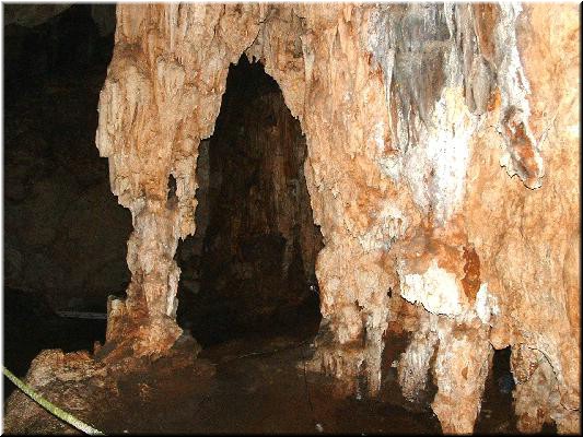 More stalactites.